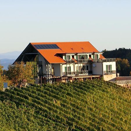 Zweytick Gaestezimmer Weingut Ratsch an der Weinstraße Exterior photo