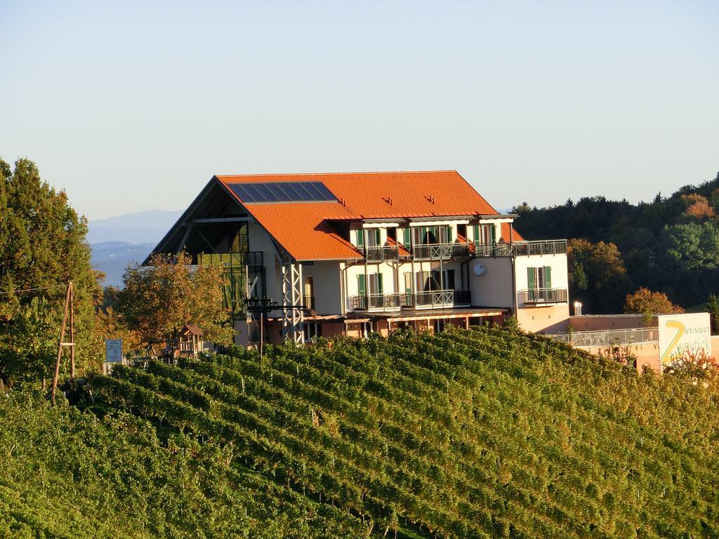 Zweytick Gaestezimmer Weingut Ratsch an der Weinstraße Exterior photo