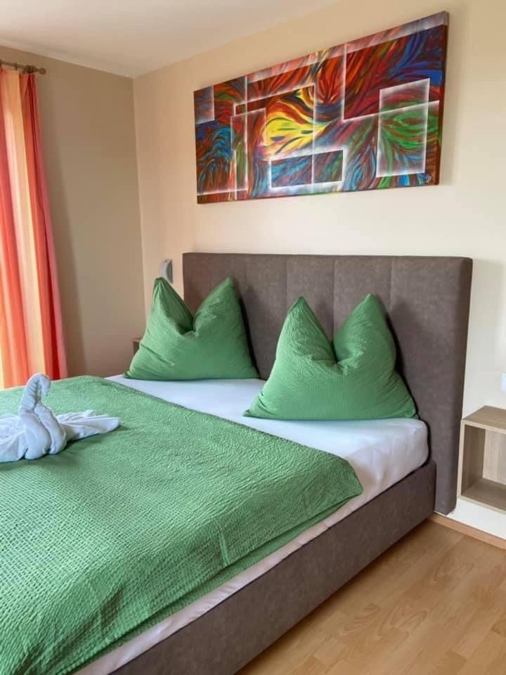 Zweytick Gaestezimmer Weingut Ratsch an der Weinstraße Exterior photo