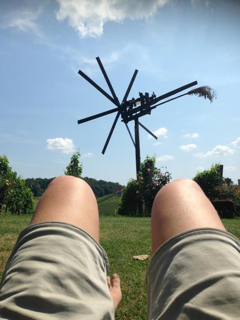 Zweytick Gaestezimmer Weingut Ratsch an der Weinstraße Exterior photo
