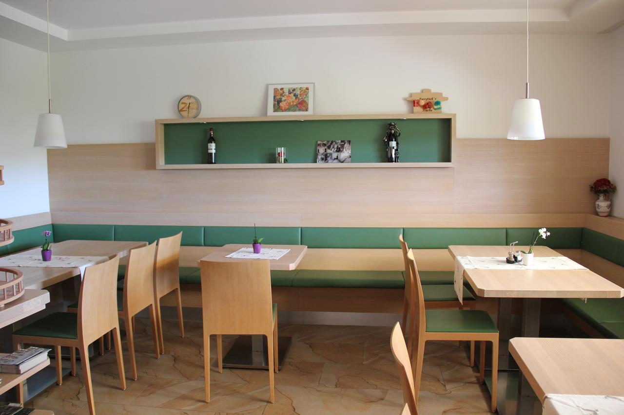 Zweytick Gaestezimmer Weingut Ratsch an der Weinstraße Exterior photo